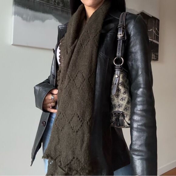 90s Mohair Blend Frilly knit dark khaki/brown large scarf by Carol&CO - Picture 1 of 6